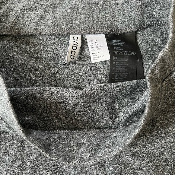 Mini skirt - Picture 2 of 3